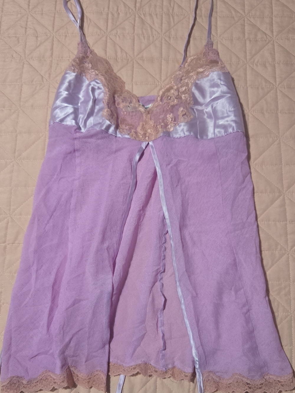 Pretty Girl Lavender Lace Satin-Trim Chemise